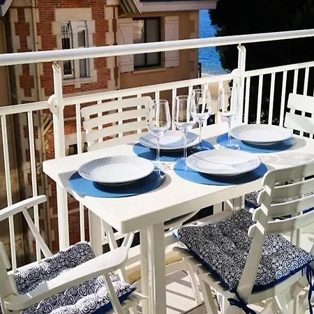 Apartment Anthinea